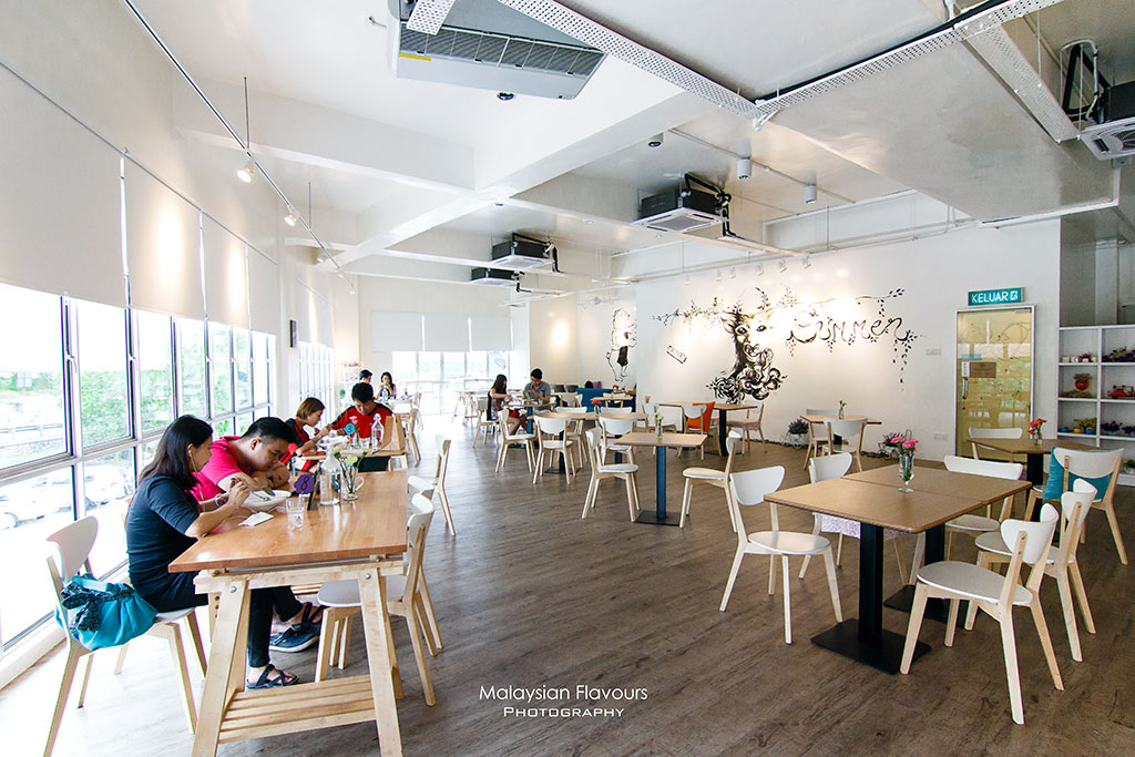 Summer at 17°C Cafe @ Connaught Avenue, Cheras Kuala Lumpur | Malaysian