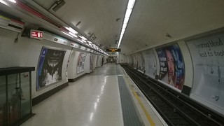 Waterloo and City Line platforms at Bank
