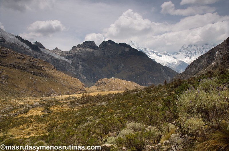 Alcanzando aguas turquesas de la Laguna 69. PN Huascarán - Por el norte de PERÚ. De los glaciares a la selva (11)