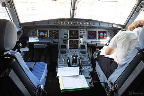 A318 cockpit