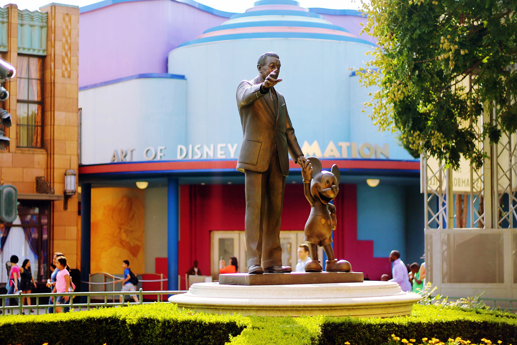 Guia de visita da Disneyland Paris: horários, quando visitar e duração da estadia