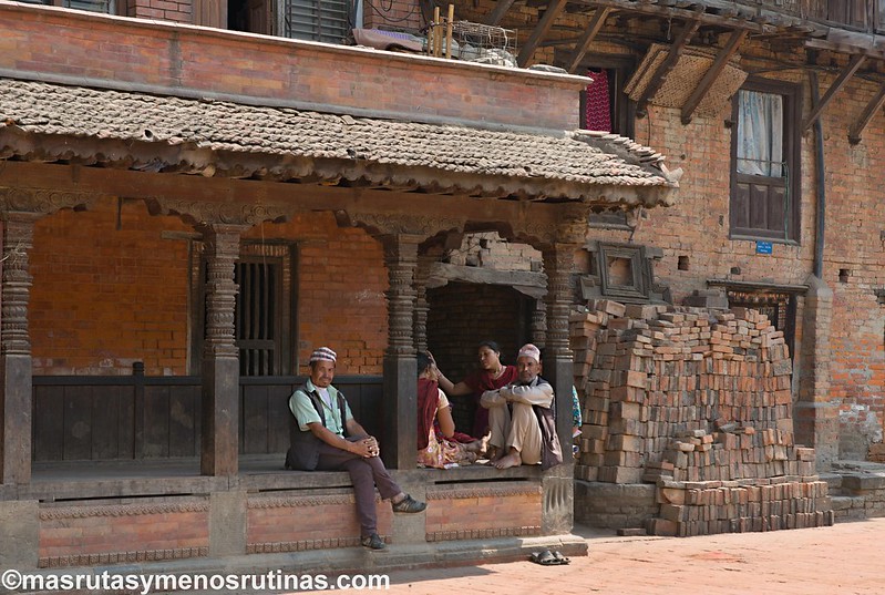Avivando recuerdos en BHAKTAPUR - NEPAL 2016. Trek al Annapurna Sanctuary (ABC) (15)