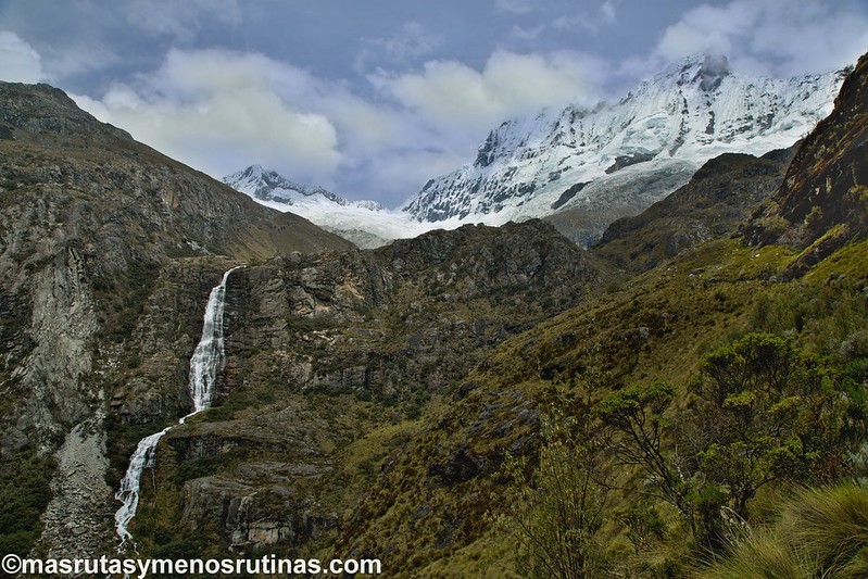 Alcanzando aguas turquesas de la Laguna 69. PN Huascarán - Por el norte de PERÚ. De los glaciares a la selva (6)