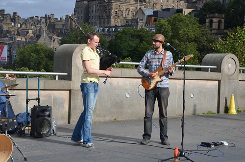 Edinburgh Princes Street performers Sept 16 (2)