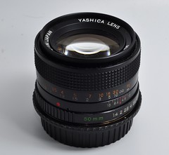 Yashica 50mm/F1.4 ML