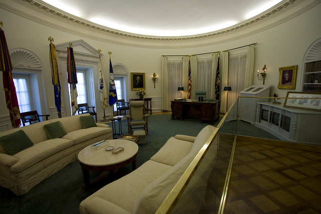 7/8 Scale Oval Office