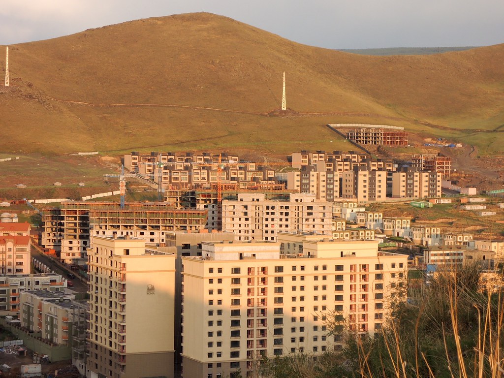Купить в улан баторе. Улан Батор 15 микрорайон. 15 Микрорайон города Улан-Батор. Улан Батор 12 микрорайон. Улан Батор военный городок Монголия.