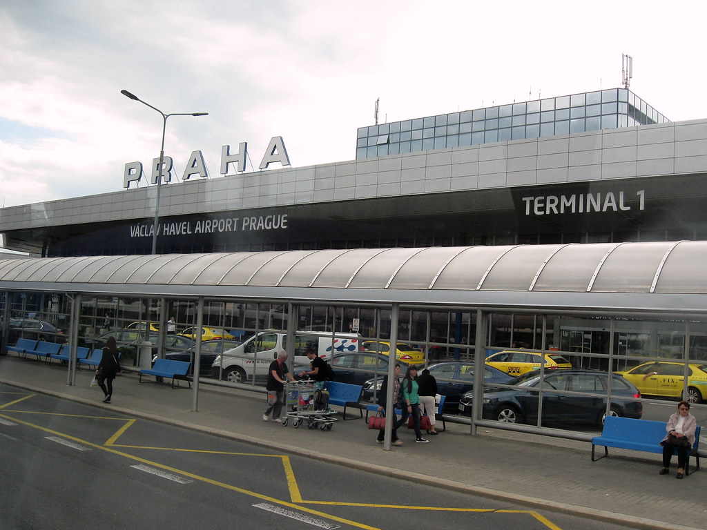 How to get from Vaclav Havel Airport Prague to the centre of Prague?