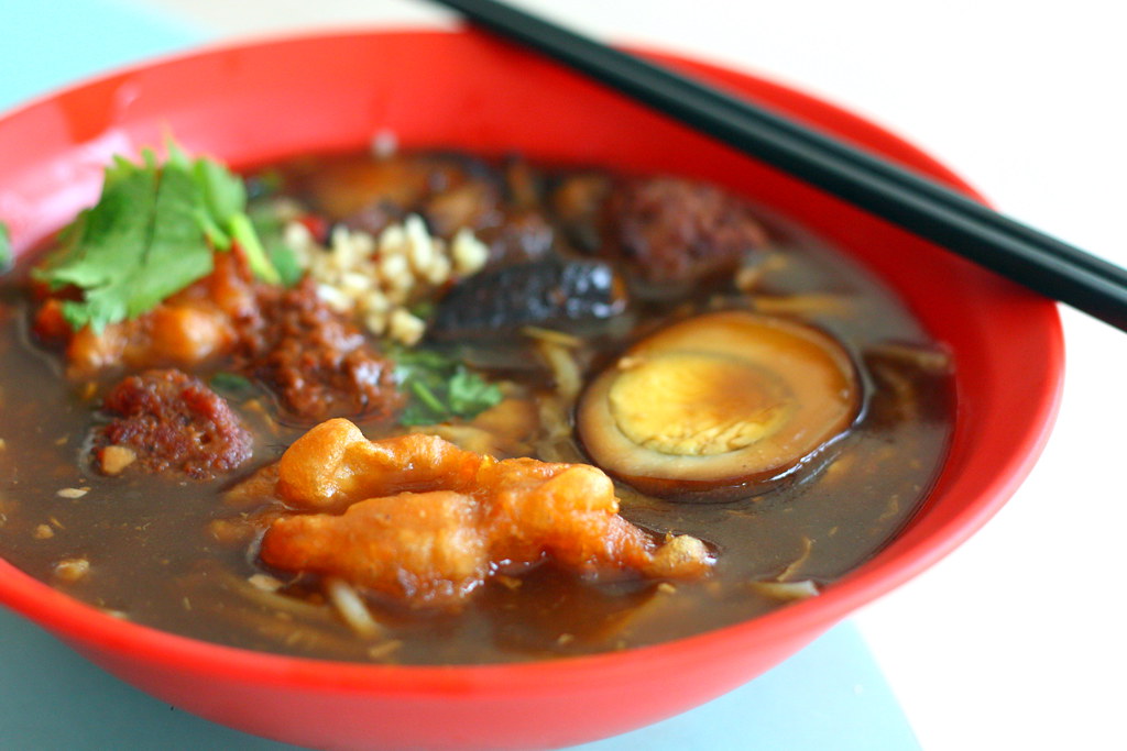 Breakfast East Singapore: Hock Choon Laksa And Lor Mee