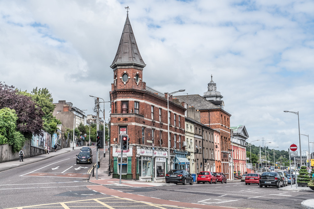 TOWER BUILDINGS IN CORK [MUNSTER SOUNDS HI-FI CEASED TRADING]-122294