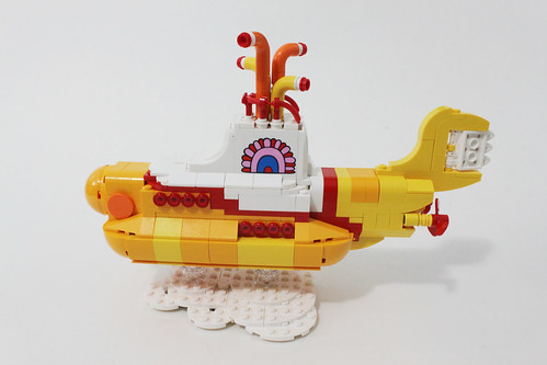 LEGO Ideas The Beatles Yellow Submarine (21306)
