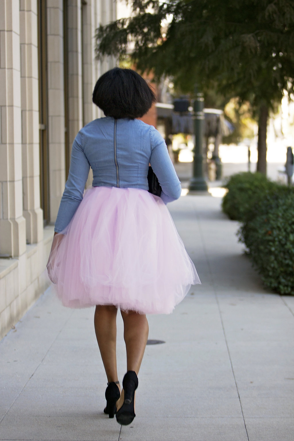 how to style a tulle skirt with heels
