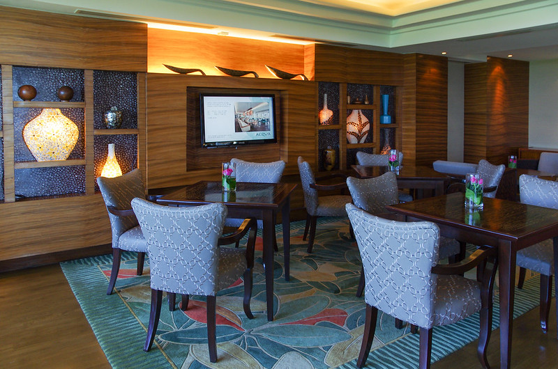 horizon lounge at shangri-la mactan resort and spa