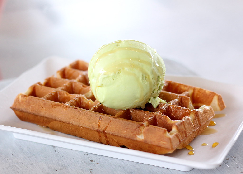 Punggol的放松咖啡馆：Wayne Chore Out Waffle Ice Cream