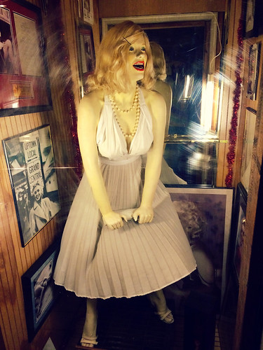 Marilyn Monroe at Poppa's Pub (September 25 2015)