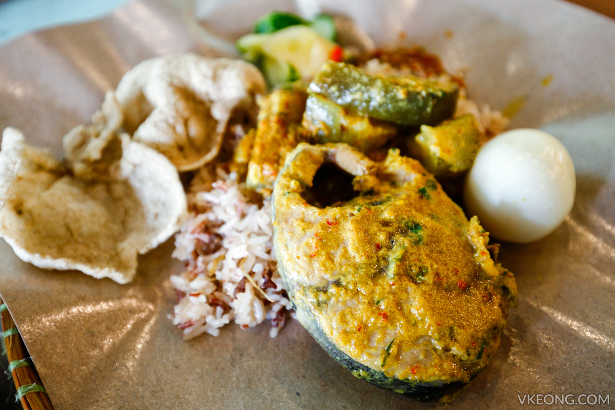 Kesom Cafe Nasi Dagang with Gulai Ikan Raja Berangkat