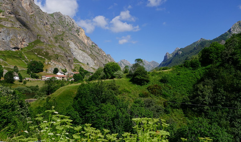 Recorriendo Asturias: coche, senderismo y canoa - Blogs of Spain - SOMIEDO: LA PERAL Y VALLE DEL LAGO A LAGO DEL VALLE (Ruta a pie). (18)