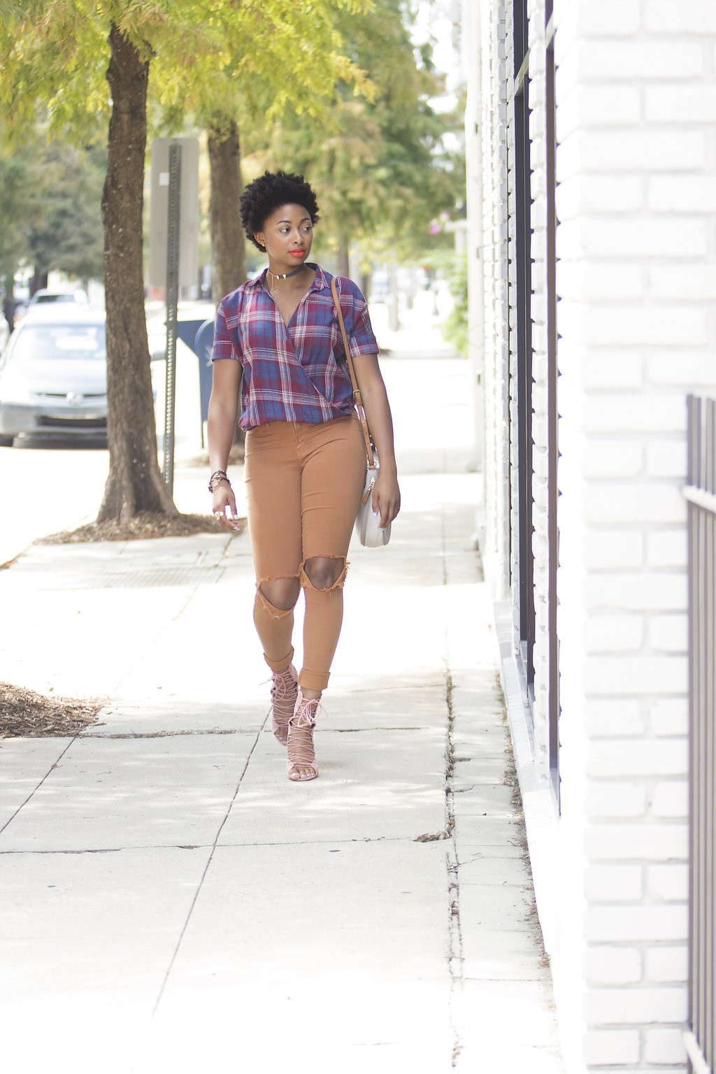 how to style a plaid top with heels