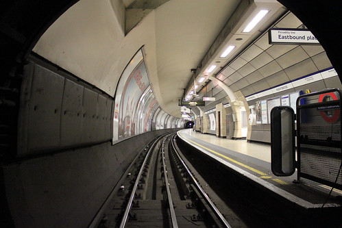 Knightsbridge Underground station