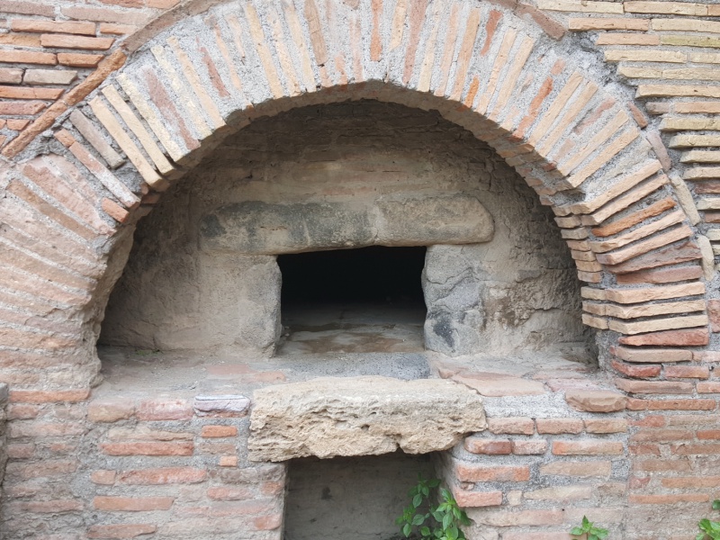 Pompeii oven