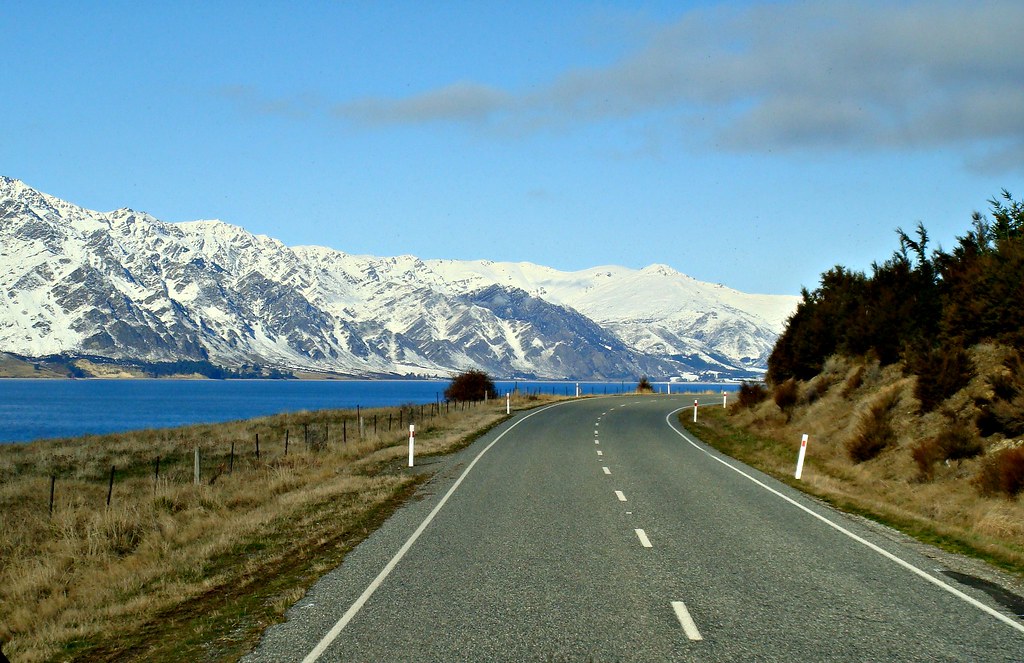 3 Advantages of Car Rental When Traveling to New Zealand