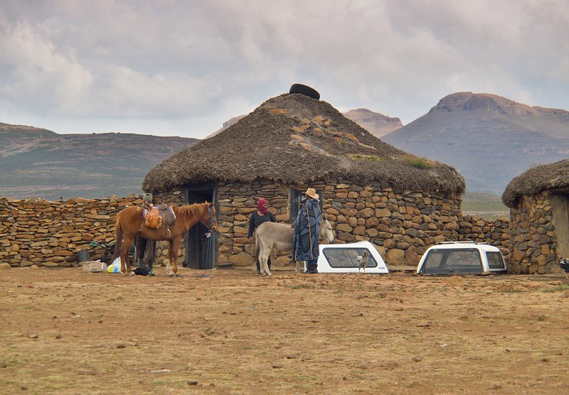 Hacia las alturas del Sani Pass y las montañas de Lesotho - Por el norte de SUDÁFRICA. Montañas, playas, fauna y sus gentes (10)