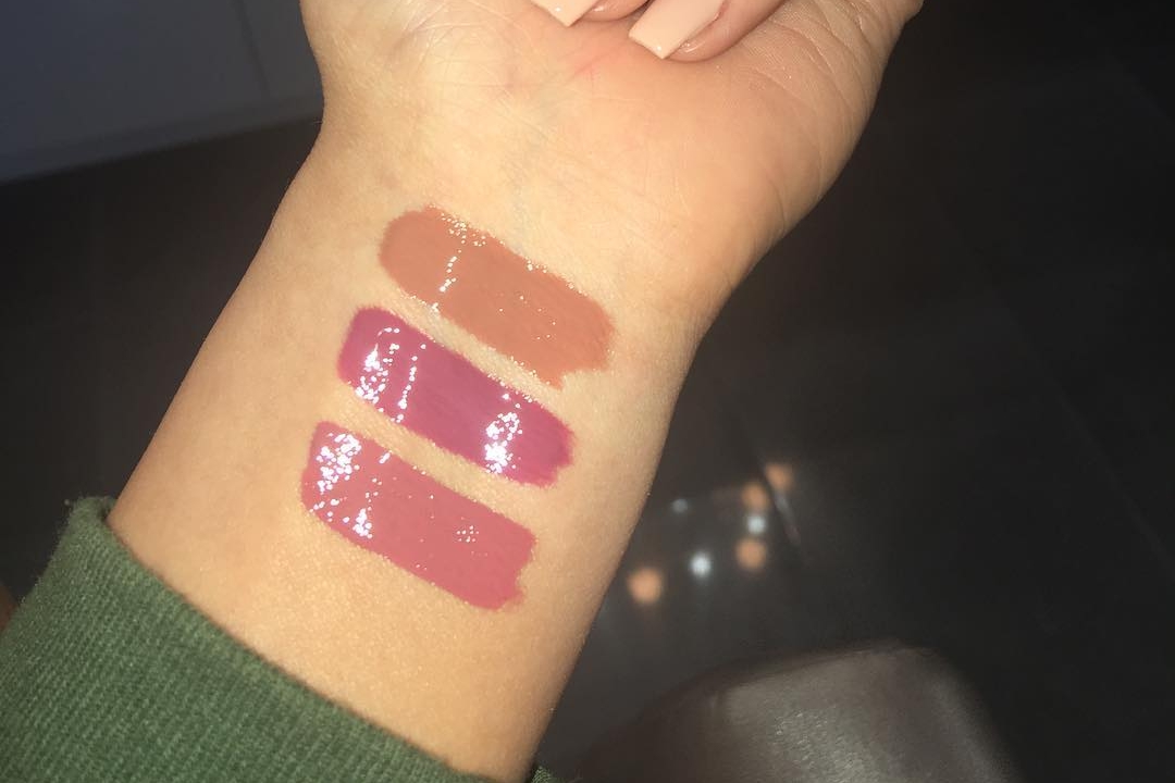 Kylie Jenner Lip Gloss Swatches