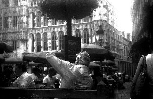 Snapping at the Grand Place