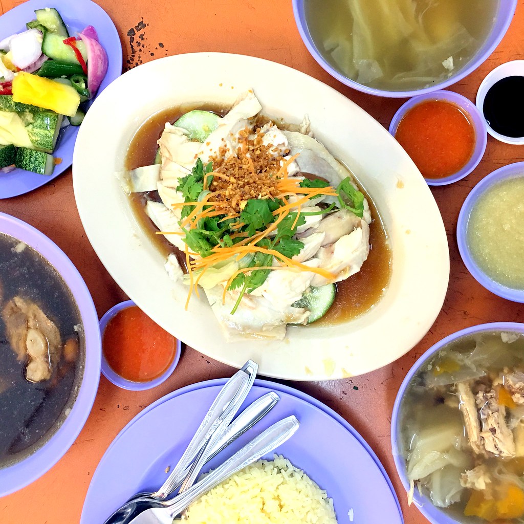 新加坡最好的鸡饭:美味的无骨鸡饭