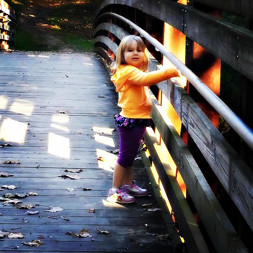 charlotte on bridge