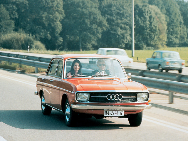 Седан Audi 60. 1969 – 1973 годы производства