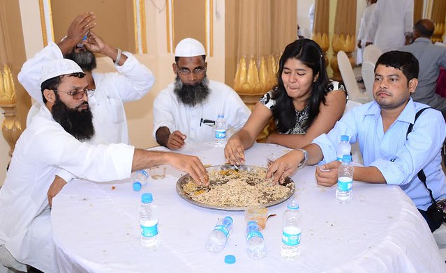 Dalits, Muslims share food in JUH event in Lucknow