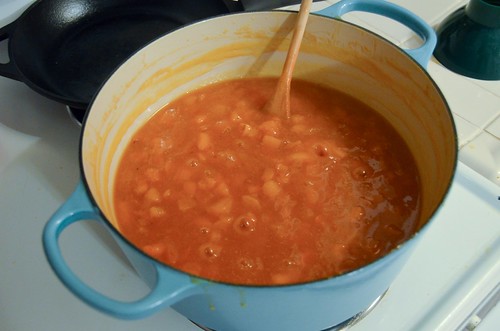 Reducing the apricot jam