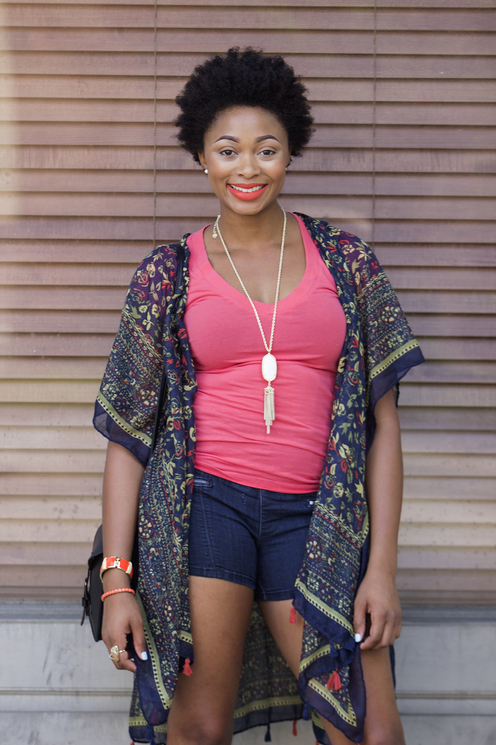 how to style a kimono with shorts