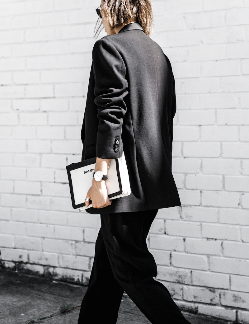 dion lee fine line cami minimal street style inspo all black Balenciaga canvas pochette bag Isabel Marant sneakers fashion blogger modern legacy (7 of 14)