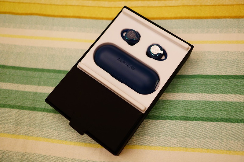 Gear iconx 真無線藍牙耳機隨身聽 龐克藍開箱分享