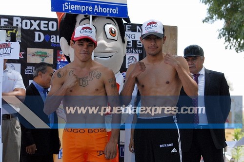 MVF_0173 Ceremonia de pesaje para la FUNCIÓN DE BOX del 10 SEP “Supremacía, Honor y Gloria” en San Pedro Cholula | Fotografías Mara González / Manuel Vela Puebla Expres para Mv Fotografía Profesional / Edición y retoque www.pueblaexpres.com