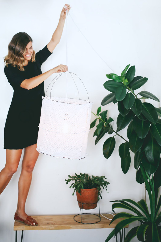 DIY Wire and Lace Lampshade