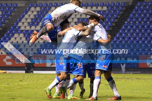 DSC_0786 [8vos de Final Copa Corona Mx] Club Puebla vs Leones Negros U de G | TA2016 Liga Bancomer MX Fotografías Mara González / Saúl Sánchez / Manuel Vela para Mv Fotografía Profesional / Edición y retoque www.pueblaexpres.com