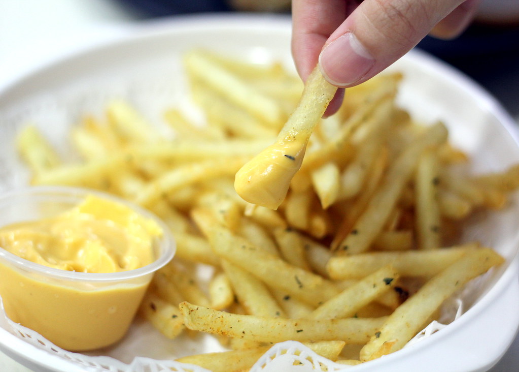 Legitimeat Western Food: Cheese Fries