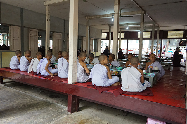 Mandalay día 3 (Amarapura, Sagaing e Inwa) - Descubriendo Myanmar (9)